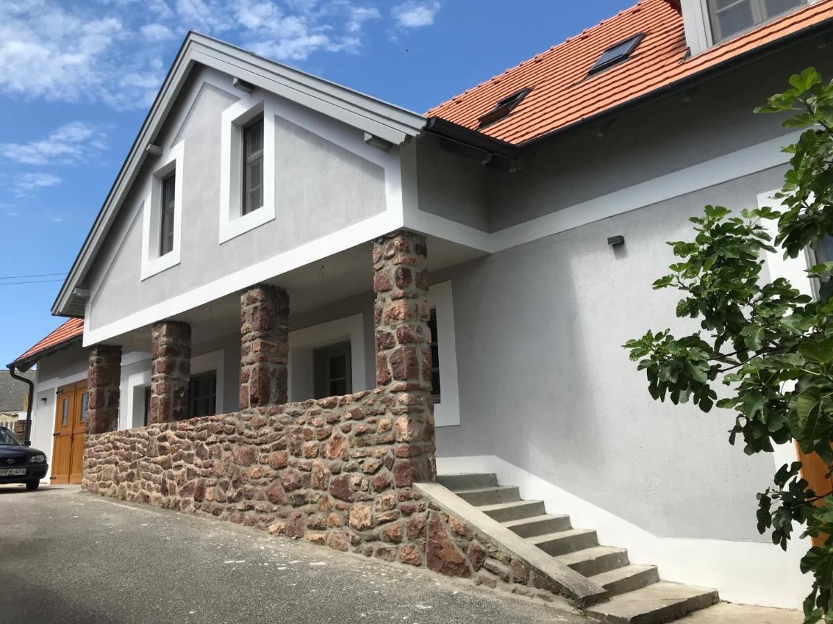 Hotel Fuegekert - Bed&Wine Zánka Exteriér fotografie
